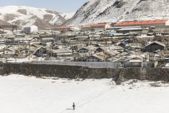 PHOTO: QILAI SHEN/BLOOMBERG/GETTY Crossing from Danbi's hometown of Hyesan into China is very risky.